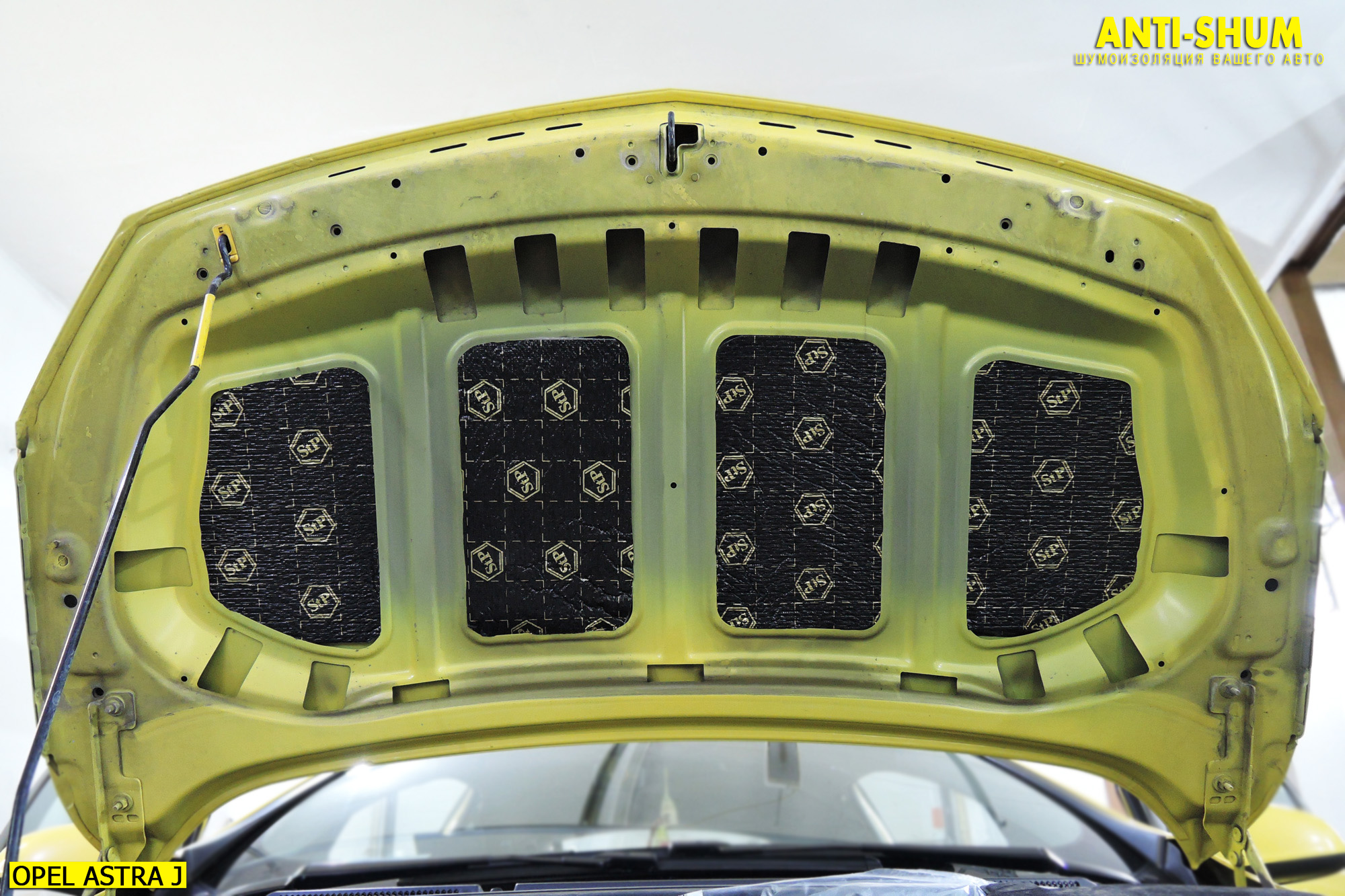 Как сделать шумоизоляцию капота Opel Astra J GTC?